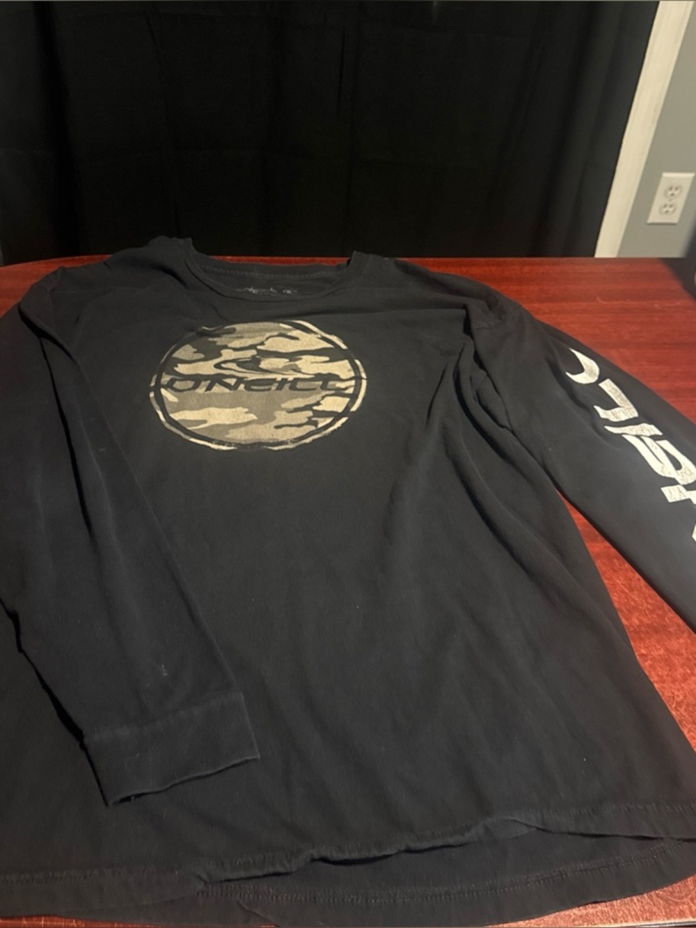 XL Black Oneill Long Sleeve Shirt With Round Camo